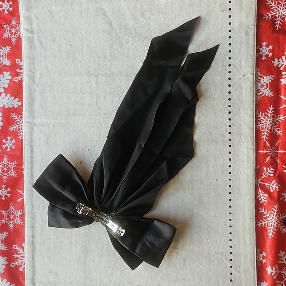 🎀 Hair Bow 🎀 - Picture 2 of 3